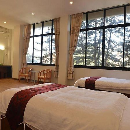 Hotel Myitkyinā Kültér fotó