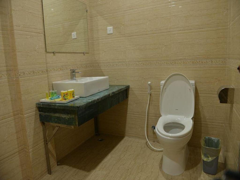 Hotel Myitkyinā Kültér fotó