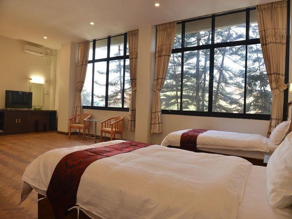 Hotel Myitkyinā Kültér fotó