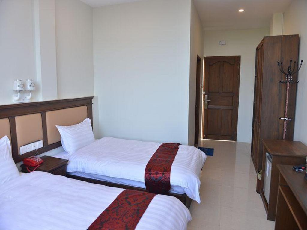 Hotel Myitkyinā Kültér fotó