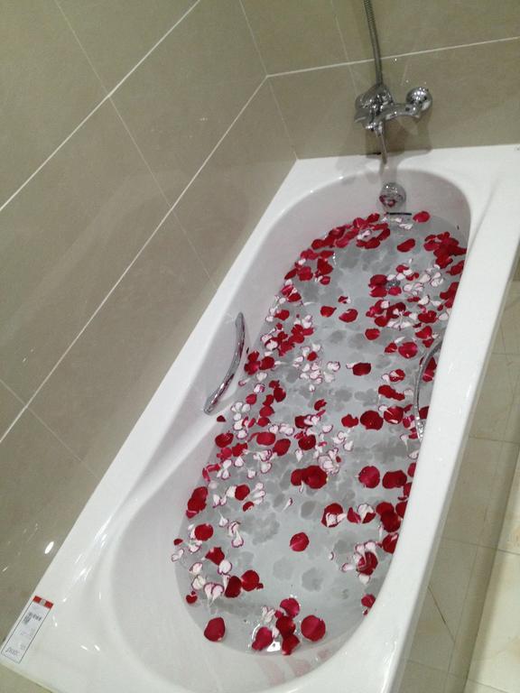 Hotel Myitkyinā Kültér fotó