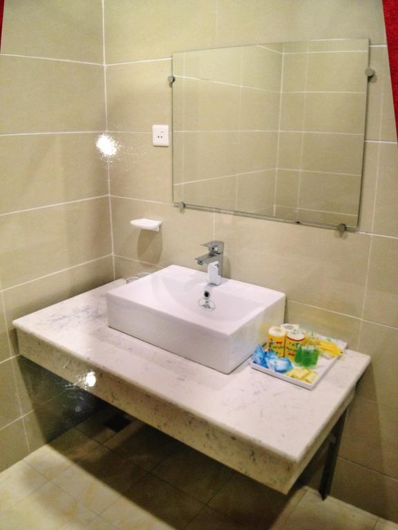 Hotel Myitkyinā Szoba fotó